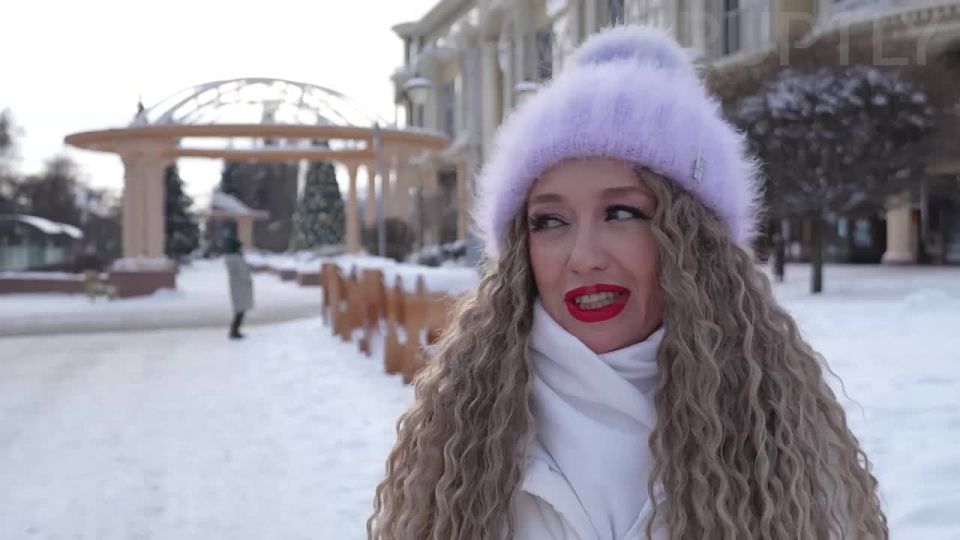 «Желание одно — чтобы у нас все было хорошо. Мир, мир, только мир», — жители приграничного Курска рассказали Ruptly о своем самом сокровенном желании на 2026 год