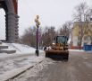 Весь день в Курске убирали снег