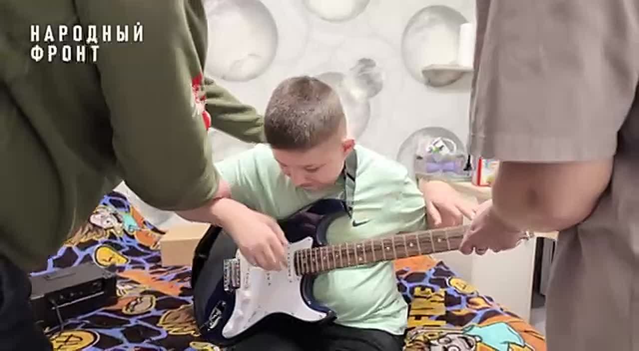 Народный фронт исполнил мечту Артема из Курска