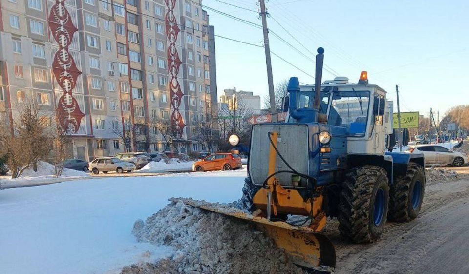 После комментариев в соцсетях в Курске почистили улицы