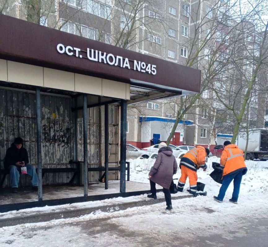 По поручению главы города Евгения Маслова подрядчик убрал снег на улице Ломакина и Карла Маркса