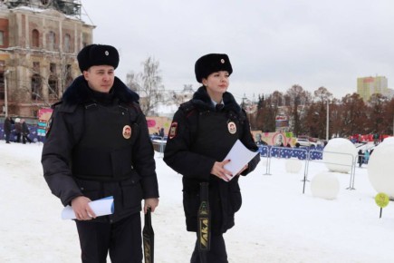 Проводите новогодние праздники с пользой в кругу родных и близких, а не в общении с мошенниками