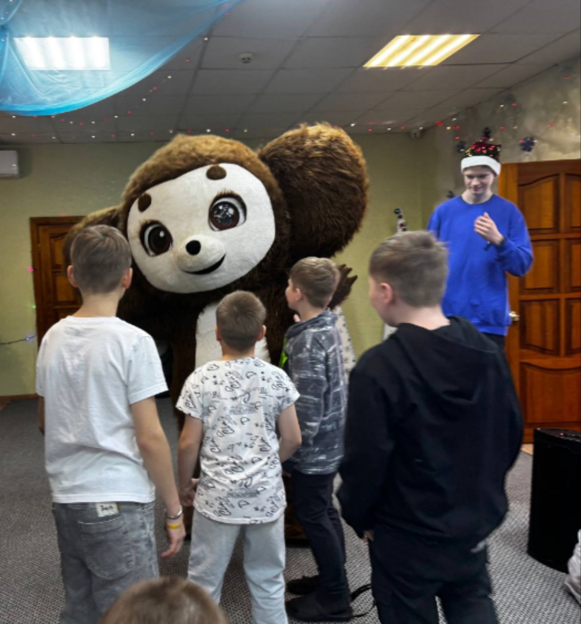 Андрей Амерев: Первые с новогодним поздравлением посетили ребят Щигровского центра соцпомощи "Импульс"