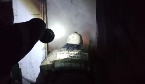 В Обоянском районе Курской области вечером 4 января горел сарай