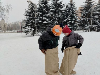 В Железнодорожном округе для юных курян организовали зимние забавы
