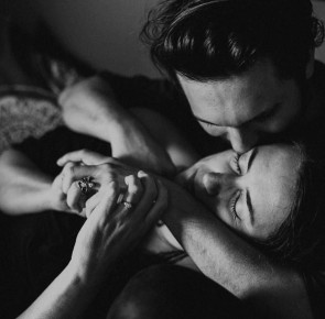 Как распознать истинные чувства: 6 знаков, что мужчина по-настоящему влюблён