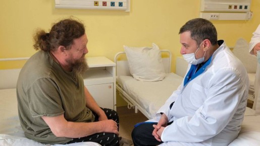 В Курской области при атаке дронов ранен настоятель Свято-Троицкого храма, сообщил губернатор Хинштейн