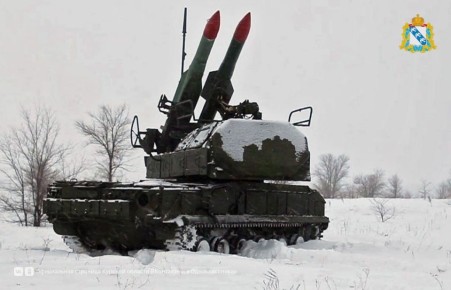 Над Курской областью с 23:00 до 07:00 сбили 7 украинских БПЛА самолетного типа, сообщает Минобороны РФ