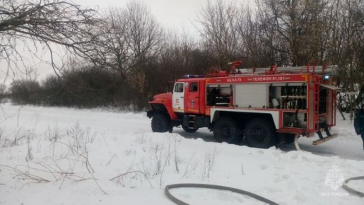 Renault выгорел в городе Щигры