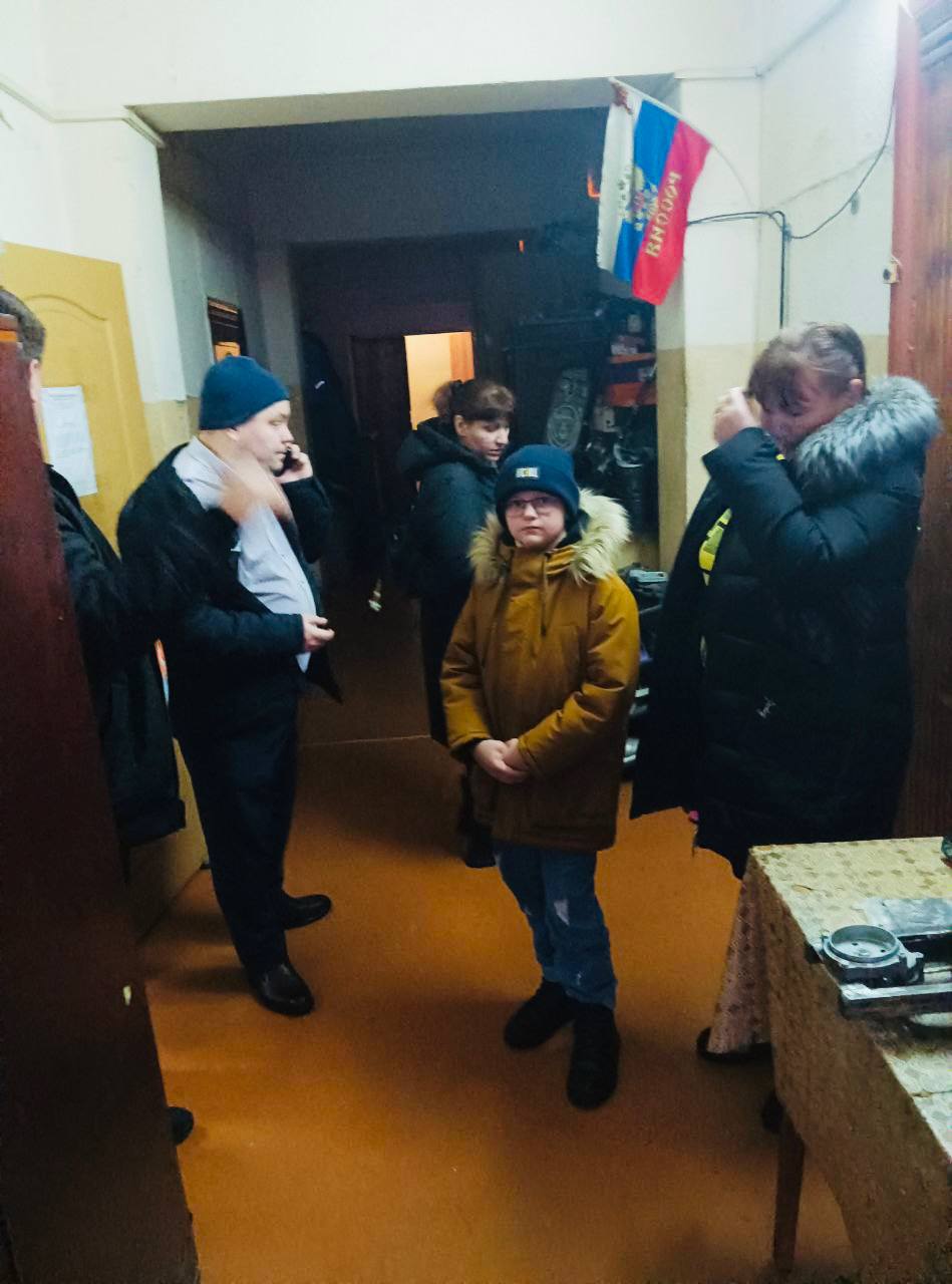 Евгений Маслов: Друзья, много сообщений было и по поводу обрушения потолка в доме на улице Литовская 95а/5