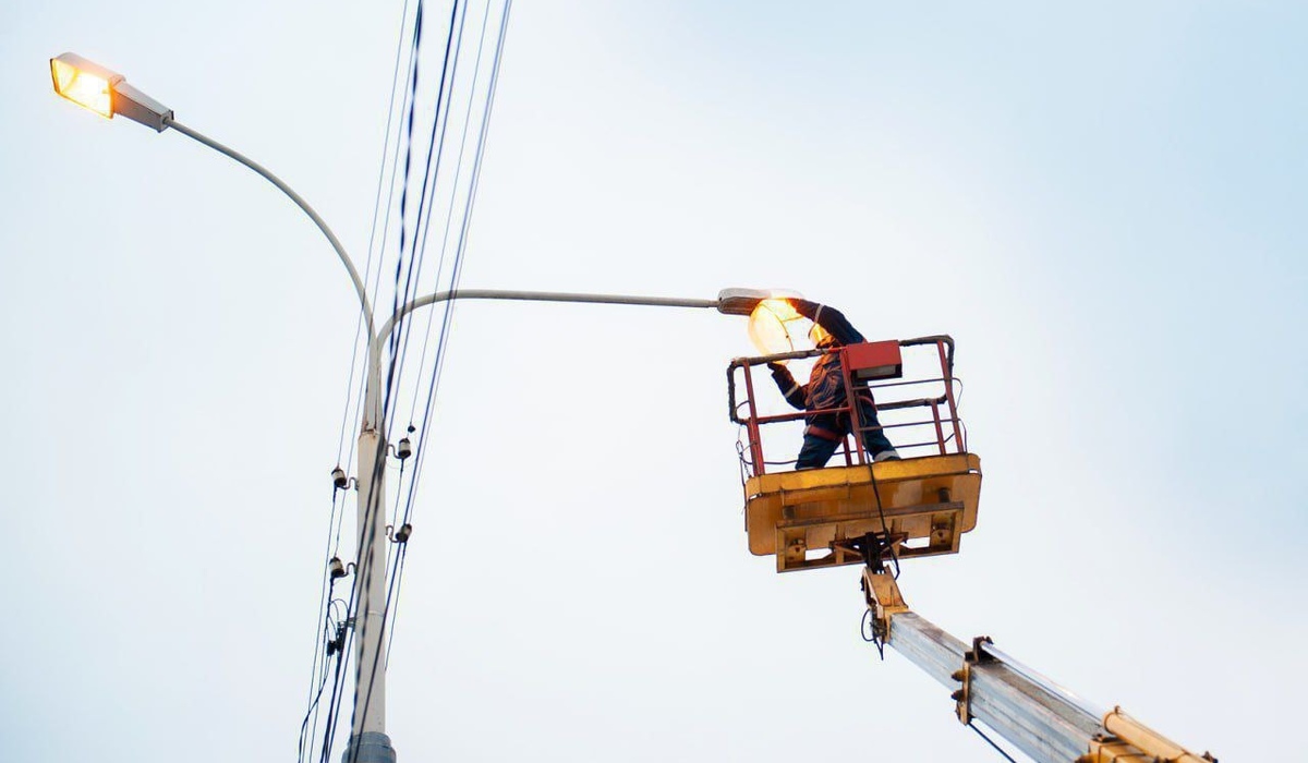 В Курске за 2025 год отремонтировали более тысячи повреждений уличного освещения