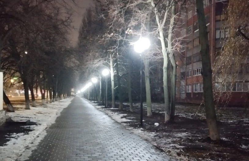 В 2025 году куряне подали в комитет ЖКХ 1130 заявок на ремонт наружного освещения