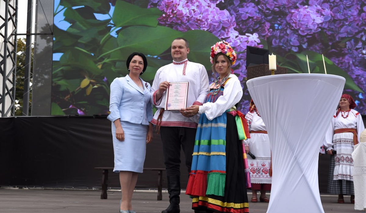 В Курске на Полугоре за 2025 год сыграли 10 свадеб