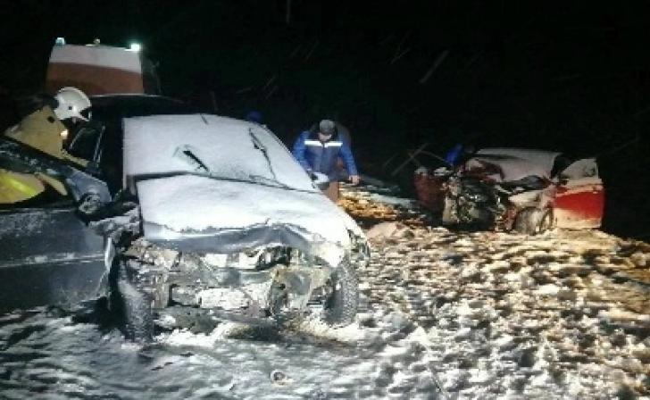 В Курском районе в лобовом ДТП пострадали три человека