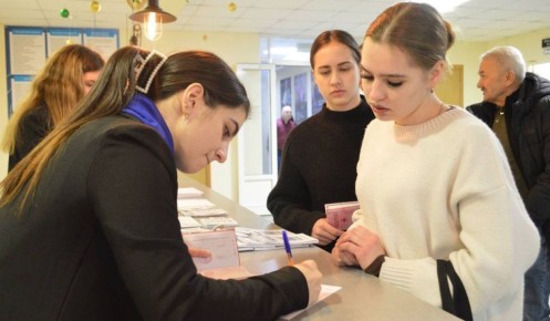 Более двух тысяч курян участвуют в региональной олимпиаде школьников