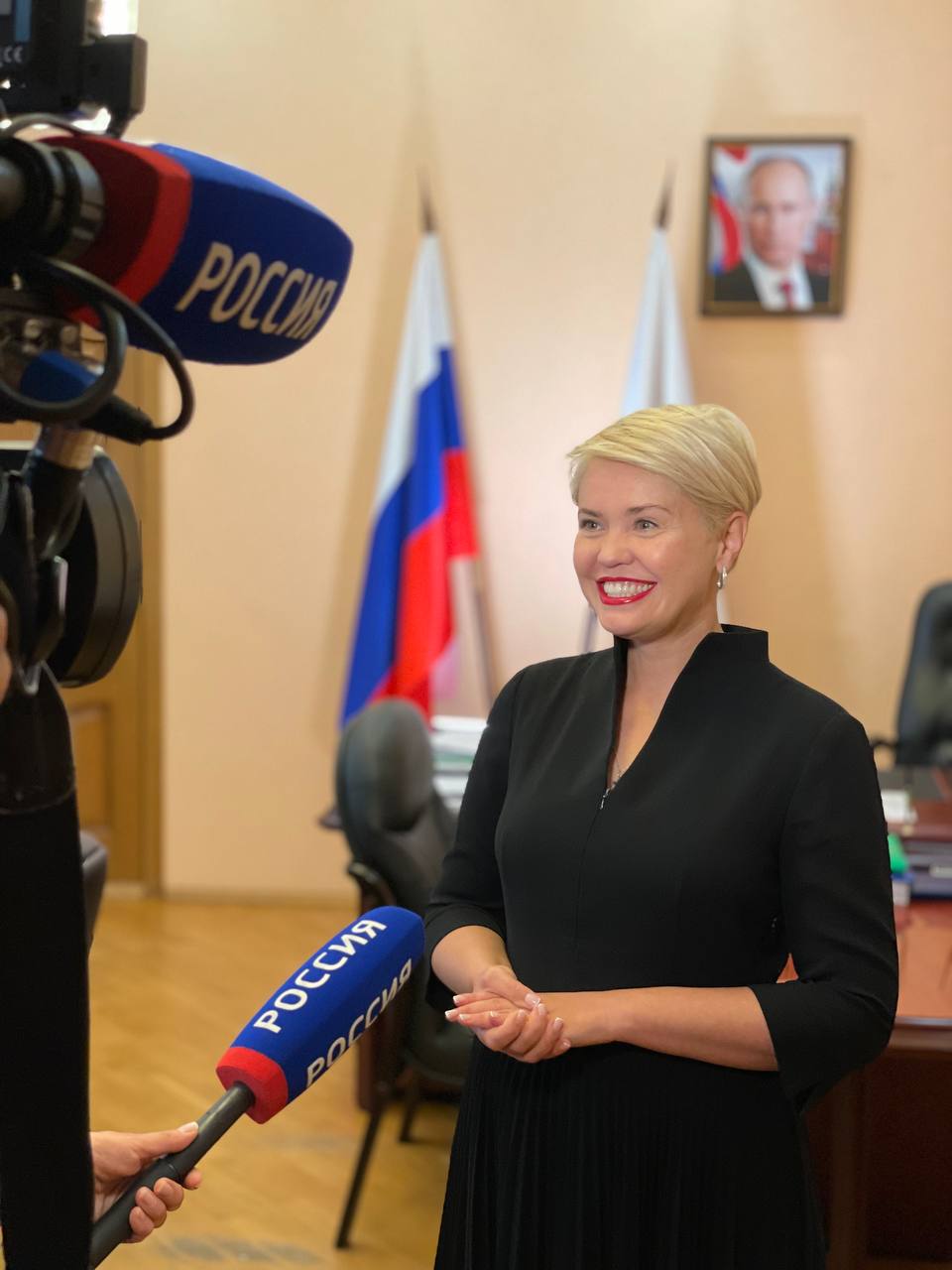 Екатерина Харченко: Коллеги, друзья, с Днём российской печати!