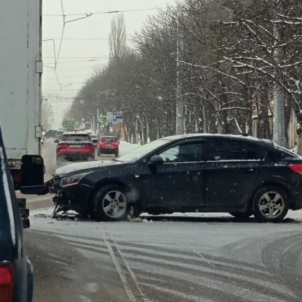 Авария в Курске осложнила движение