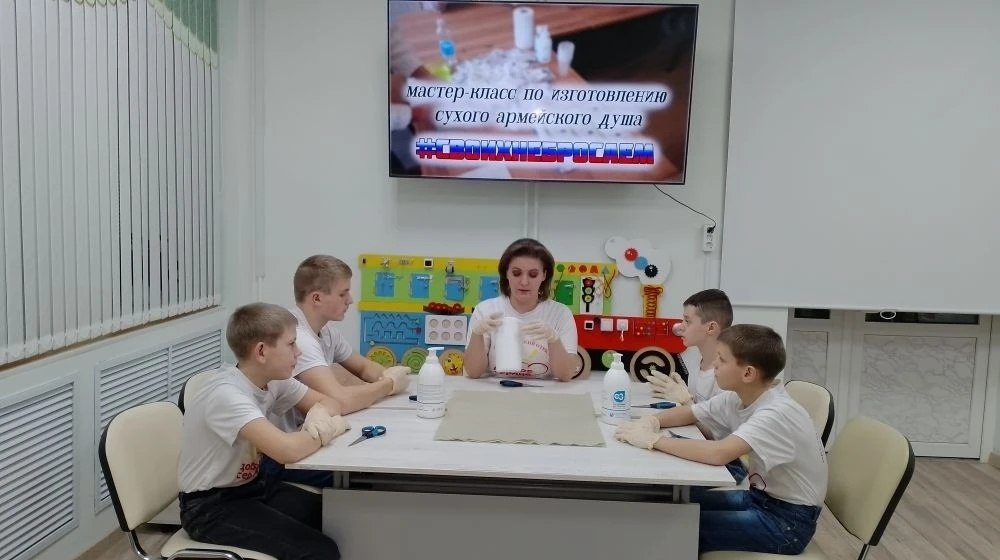 Вот и закончились новогодние праздники, и волонтерский отряд "Доброе сердце" Черемисиновского центра соцпомощи «Содействие» возобновил свою регулярную работу