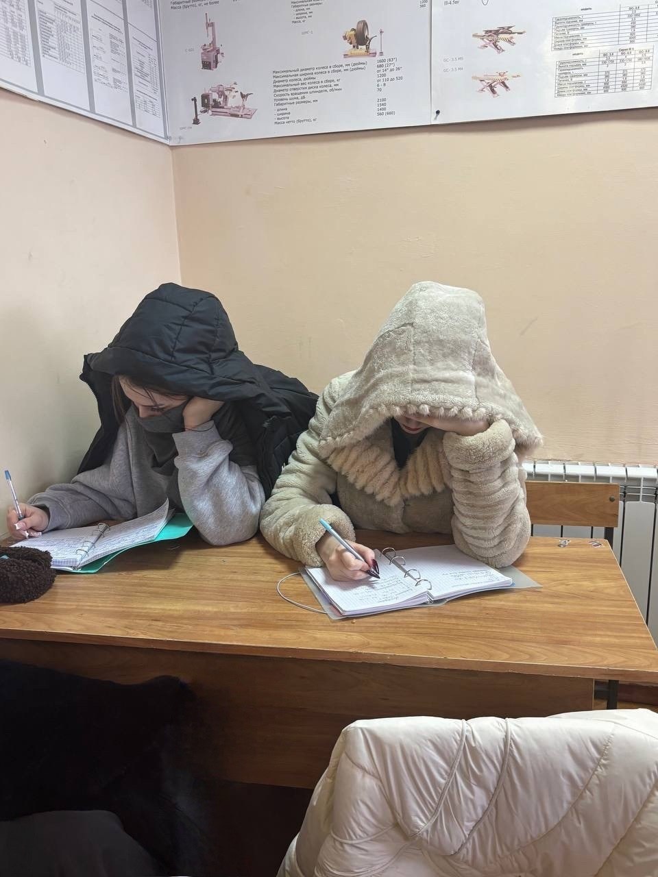 В Курске проверят жалобы на холод в школах, детсаду и университете