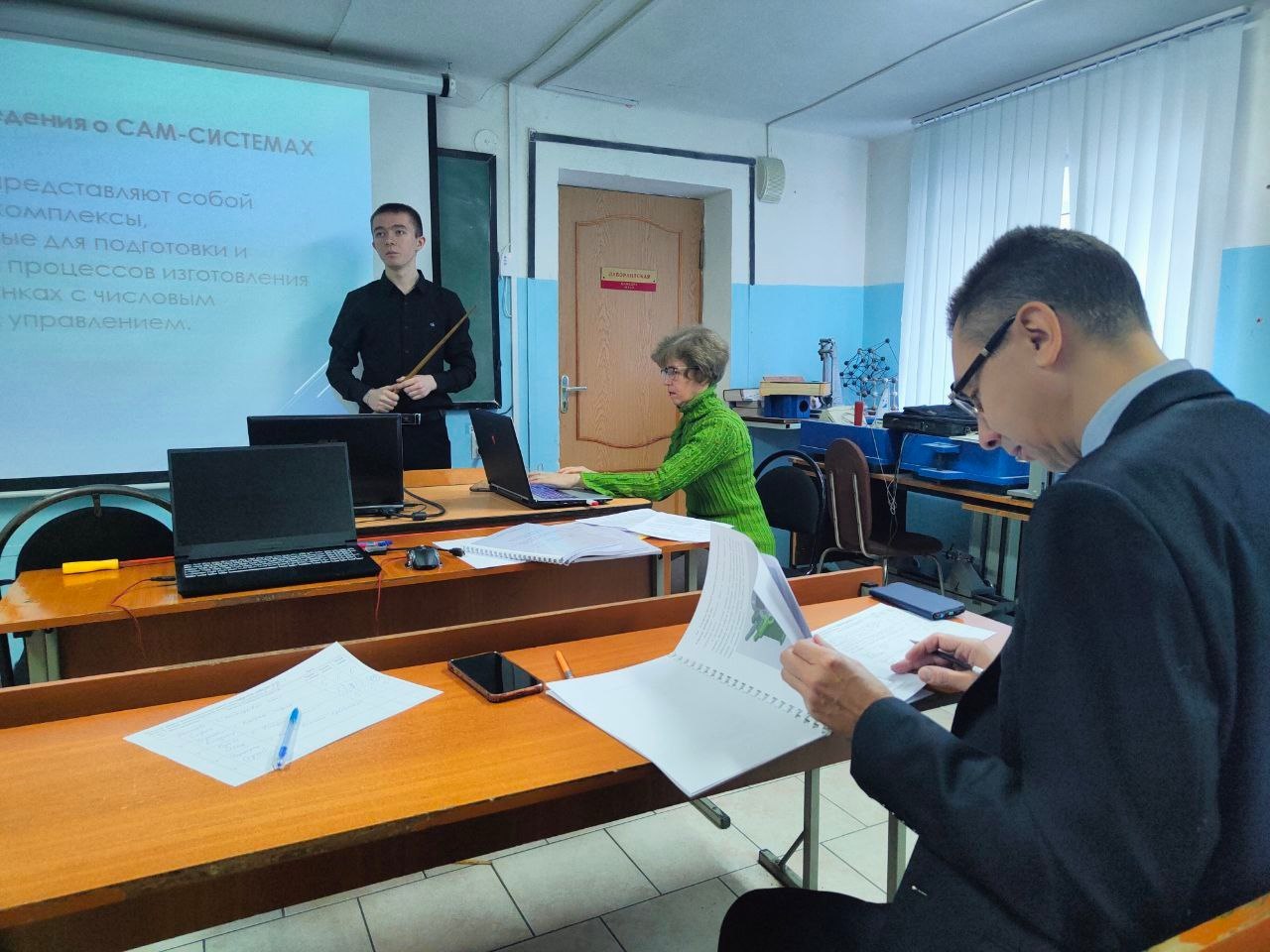 Представители курских машиностроительных предприятий вошли в комиссию и оценили итоговые работы выпускников проекта «Цифровая кафедра» ЮЗГУ