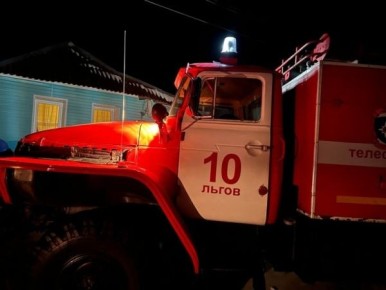 В Курской области спасли человека из горящего дома