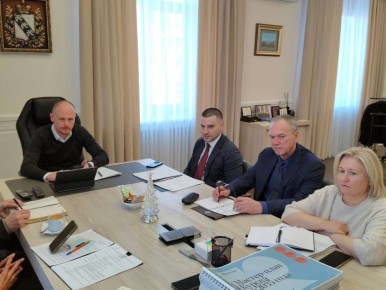 ������� ������ �������� �������� ���������� ������ � ��� 1000-�����