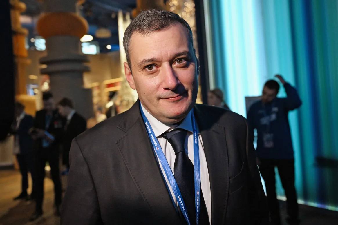 Бывший депутат Госдумы от Самарской области Александр Хинштейн попал в ДТП