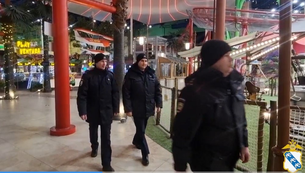 В Курске проходят вечерние рейды по торговым центрам