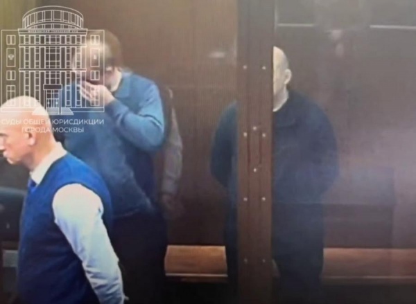 Суд оставил под арестом экс-руководителей Курской области Смирнова и Дедова