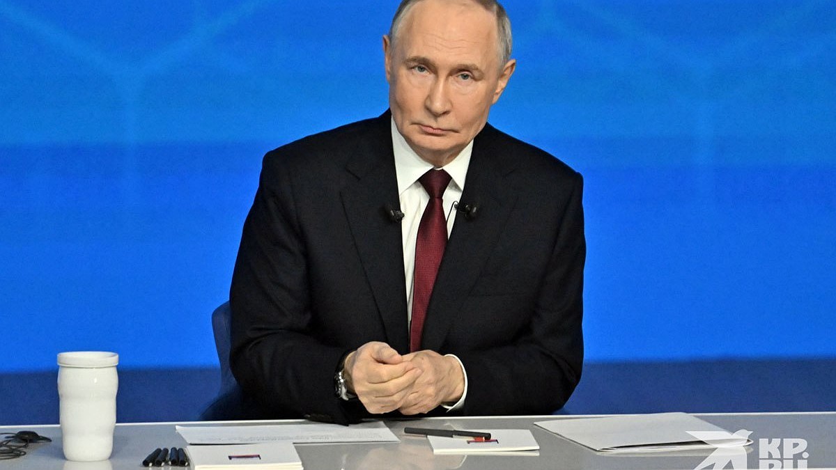 Путин планирует позвонить пострадавшему в ДТП Хинштейну