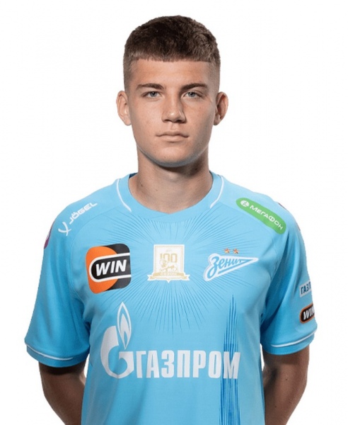 17-летний курский футболист Кондаков может закрепиться в основном составе питерского «Зенита»