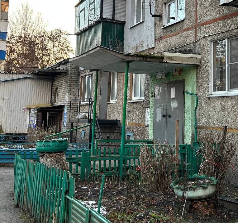 После жалобы участника СВО курскую управляющую компанию уличили в бездействии