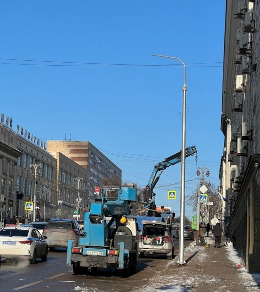 Оцинкованные столбы в историческом центре Курска назвали временным решением