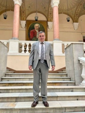 Александр Хинштейн поздравил курян с Днём российского студенчества