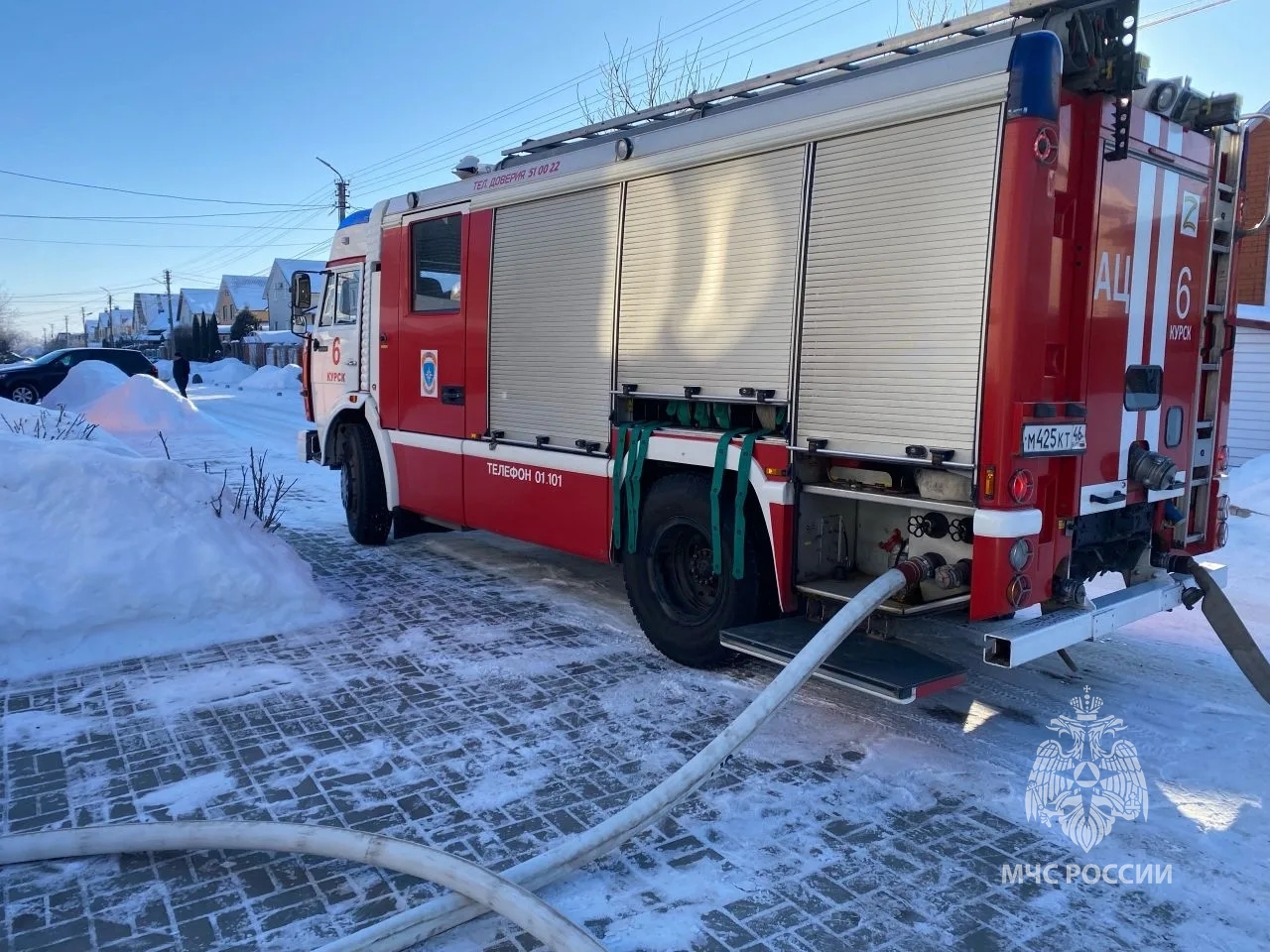 В Курске огонь повредил крышу двухэтажного дома