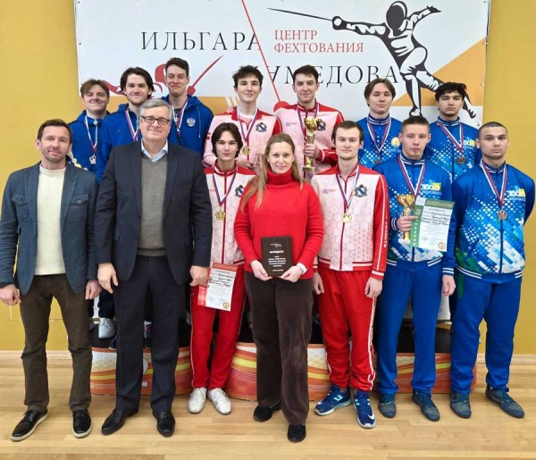 Курские рапиристы выиграли всероссийский турнир по фехтованию