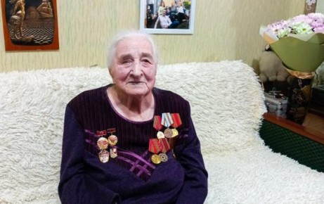 � ������ ���������� �� 100-������ �������� ������� ������������� �����