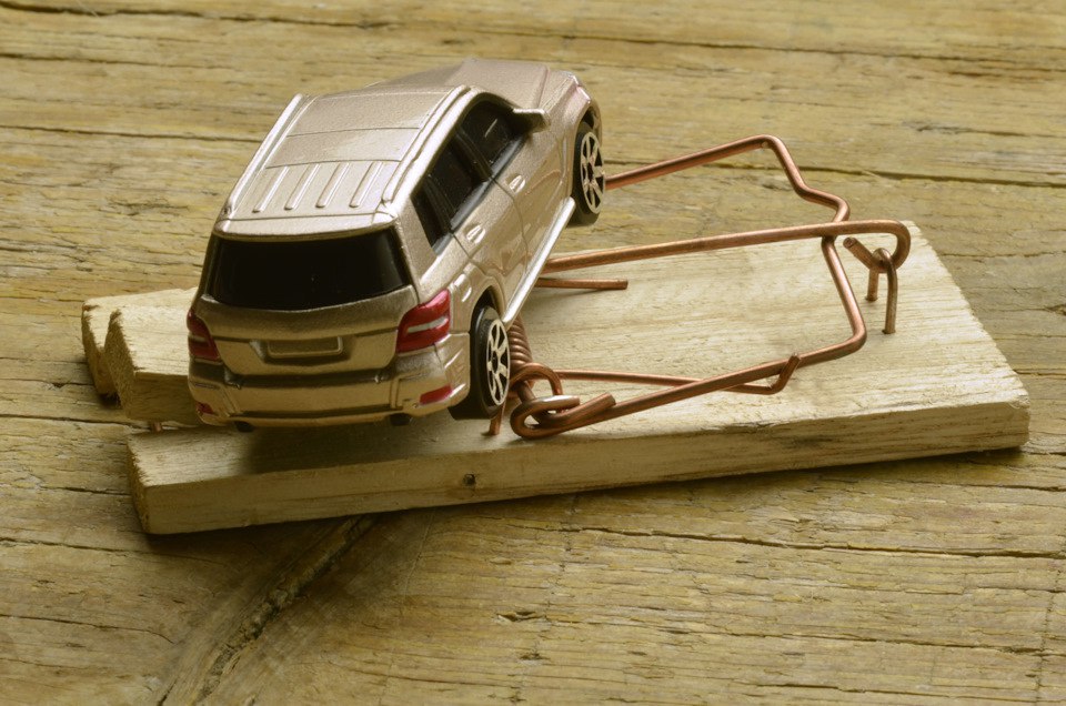 Житель обоянского района Курской области перевёл мошенникам почти 2 млн рублей, надеясь получить автомобиль