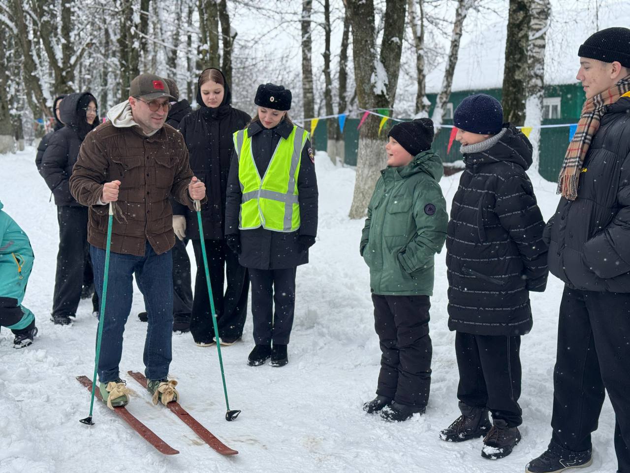 В Железногорске сотрудники полиции приняли участие в фестивале нетрадиционных видов спорта, организованном Михайловской школой
