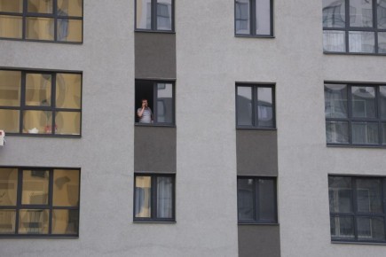 ������� �� ����������� ������ 15 048 ������������ �� �����