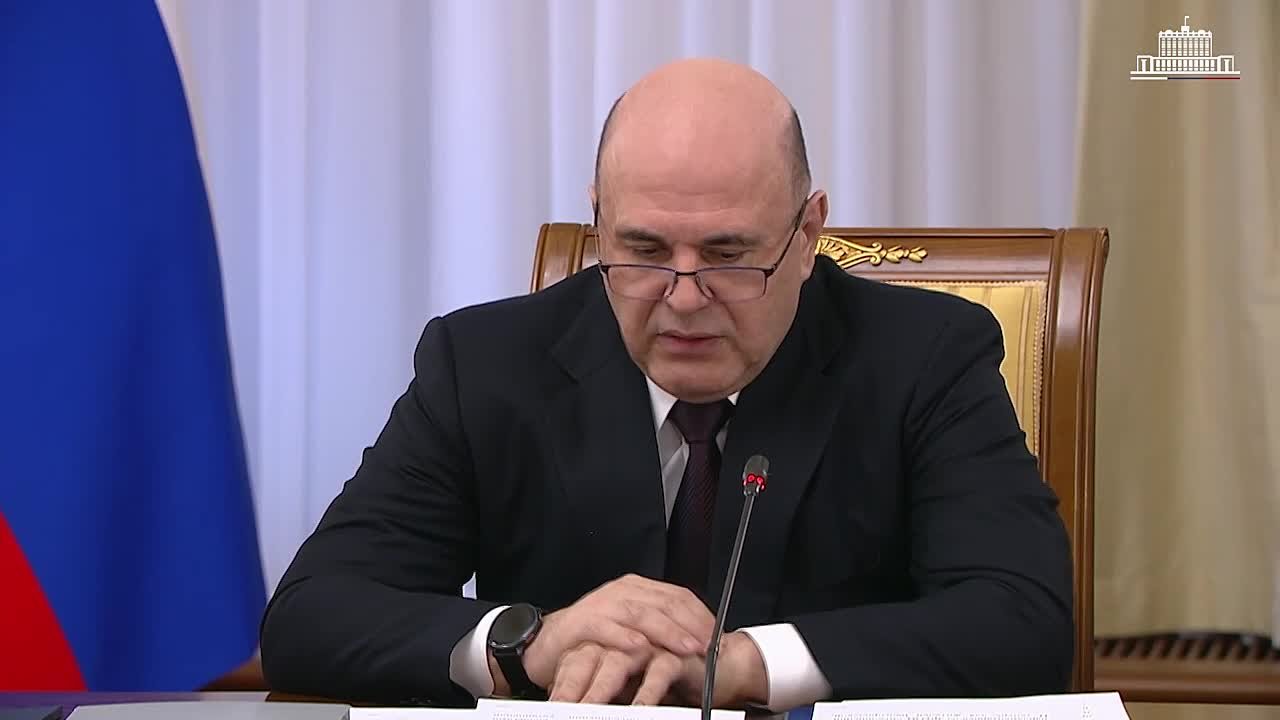 Михаил Мишустин встретился с депутатами фракции КПРФ