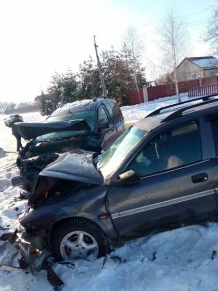 В Курской области случилась лобовая авария с пострадавшими