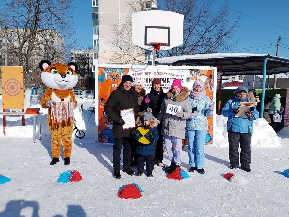 В детском саду № 93 Курска прошел «Зимний семейный триатлон»