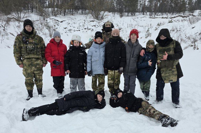 В прошедшие выходные на базе Спортивно-стрелкового клуба «Выстрел» у ВПК Разведчик МКУКМЦ "Комсомолец" г. Курчатов прошли стрельбы