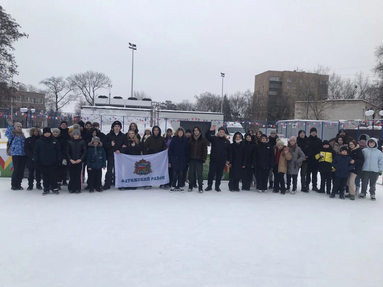 Сергей Цуканов: Зимний фестиваль "Губернаторские ёлки" подарил юным жителям Фатежского района незабываемые впечатления! Они побывали на катке в Парке пионеров, где их ждал настоящий спортивный праздник