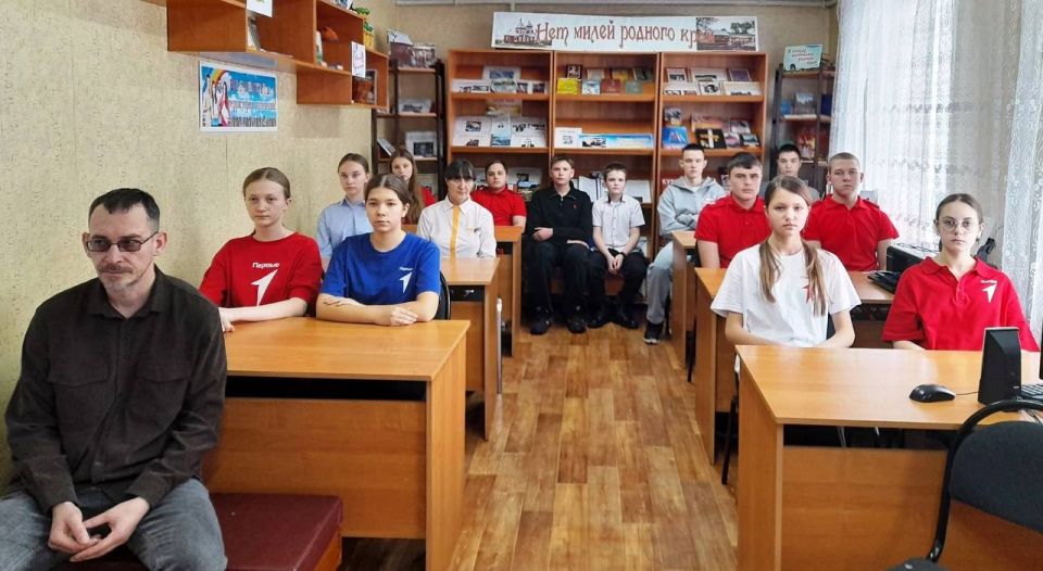 Виктор Петров: 13 февраля Пристенская межпоселенческая библиотека организовала урок мужества под названием «Пока мы помним, мы живем»
