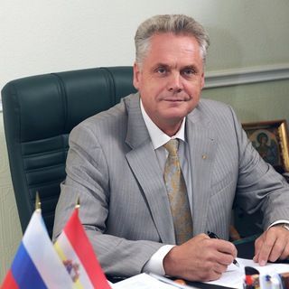 Виктор Кожухов: Сегодня на базе МБОУ «Свободинская средняя общеобразовательная школа» Золотухинского района Курской области состоялся региональный фестиваль робототехники «Детский техномир»