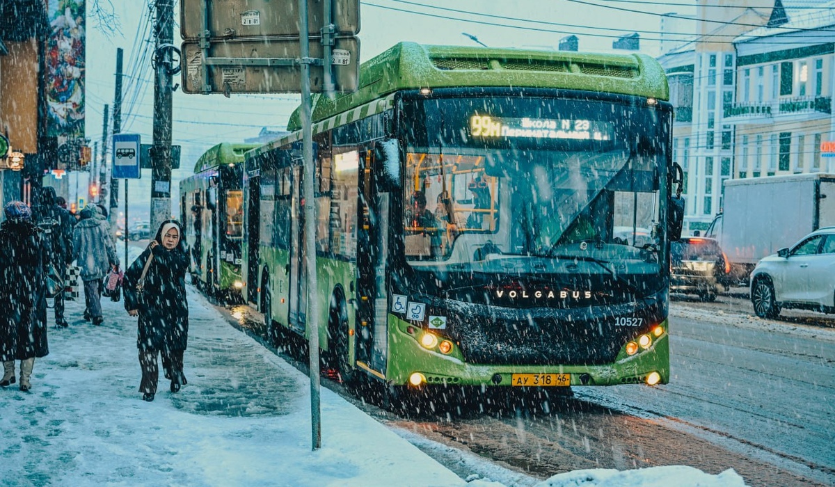 МЧС: очень сильный снег ожидается в Курской области ночью 16 февраля