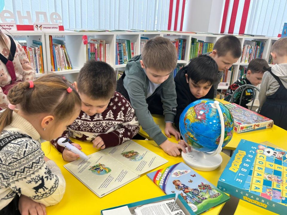 В Центральной городской библиотеке для молодежи им. А.А. Фета состоялась экскурсия «Делимся книгами, делимся мечтами»