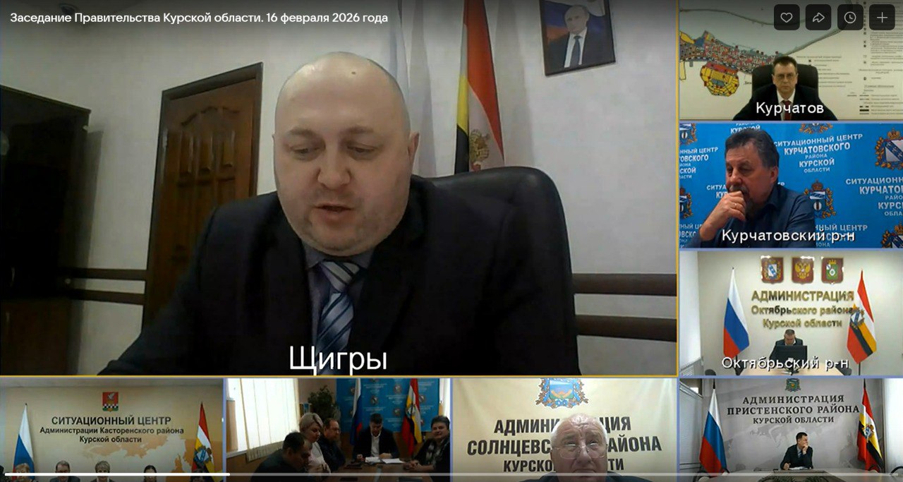 Врио главы города Щигры Виталий Кочергин на традиционном совещании доложил губернатору Курской области Александру Хинштейну о ситуации на дорогах в Щиграх: